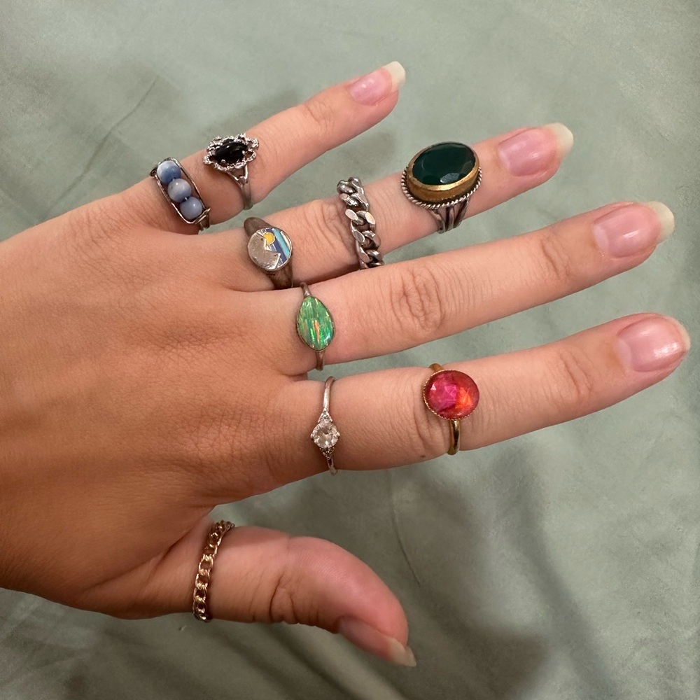 Various Rings - Picture 2 of 11